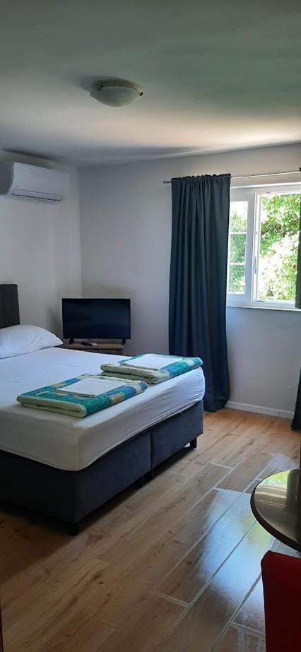 Guesthouse Sime Kolan Esterno foto